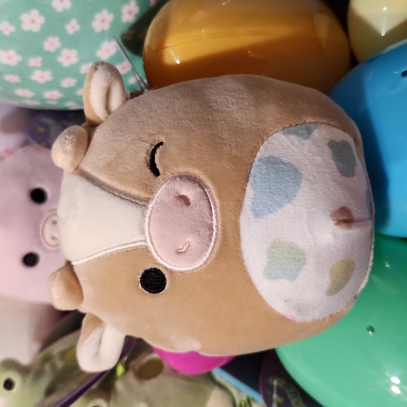 NWT 4” Griella the Cow Squishmallow — Easter Limited Edition - Picture 1 of 6